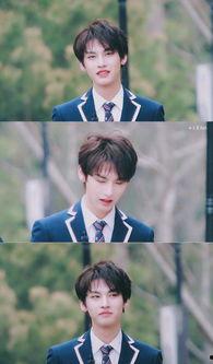 帅哥雨中吃瓜,帅哥邂逅浪漫瞬间